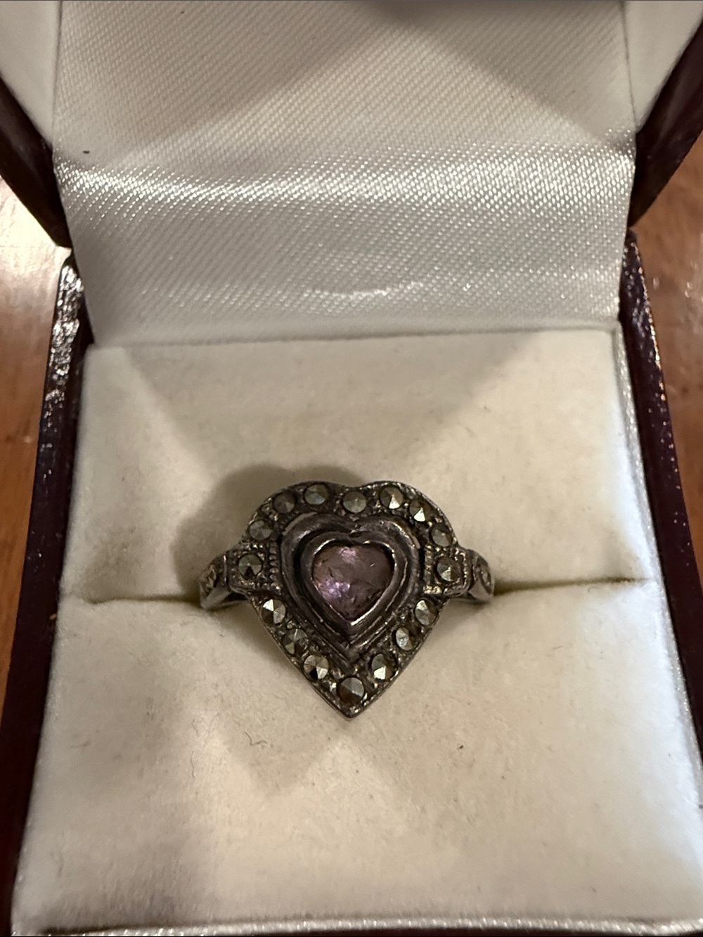 Vintage 925 Sterling Silver Pink/Purple Heart Ring with Marcasite Size 6 3/4